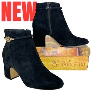 Bella Vita Diaz Black Kidsuede Leather Womens Ankle Boots Size 7.5M